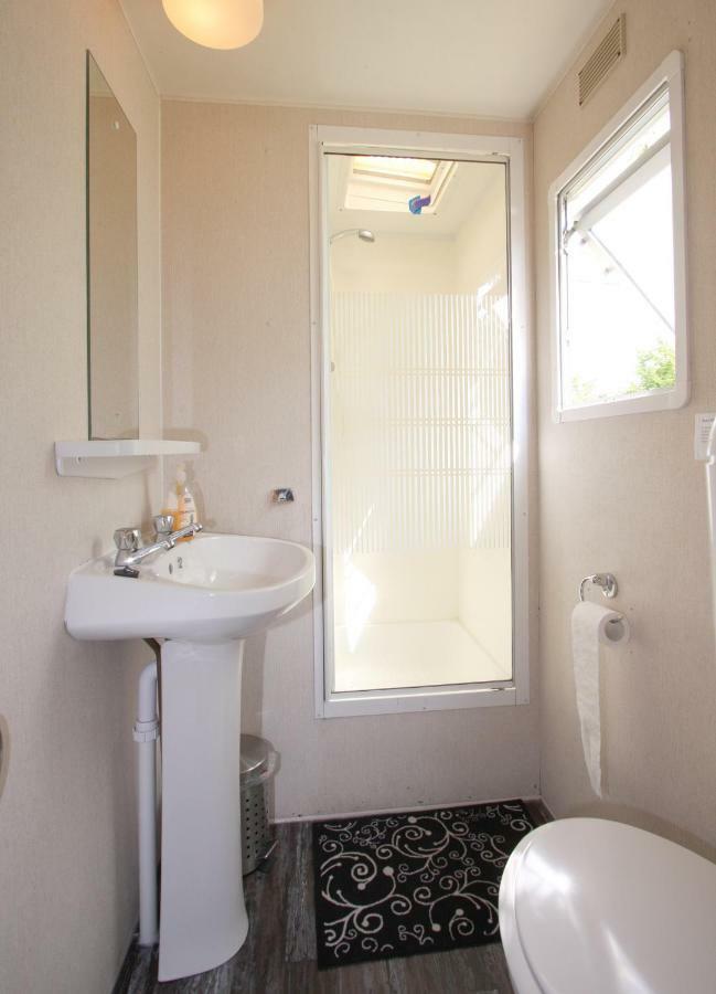 Mobilhome Markgrafenheide Fuer Familie Und Monteure ภายนอก รูปภาพ